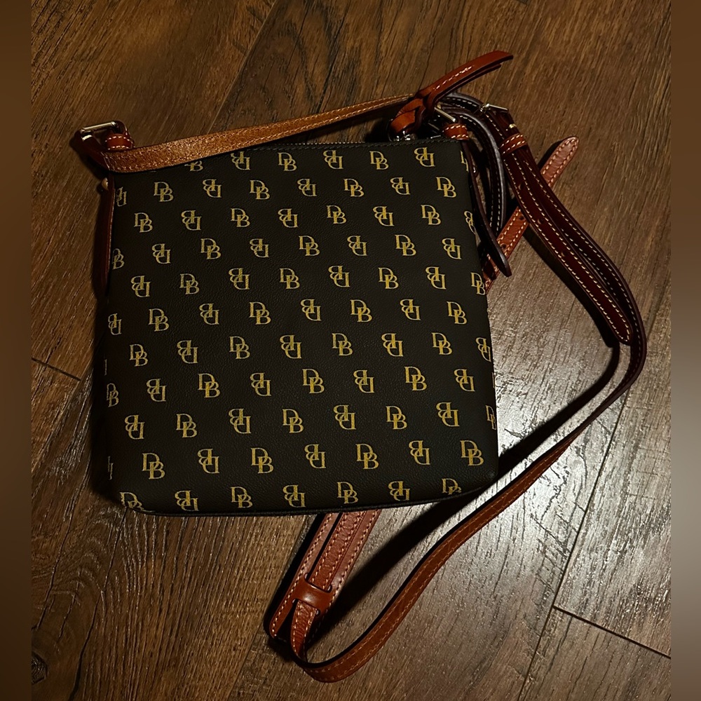 Dooney & Bourke Crossbody - Picture 2 of 6